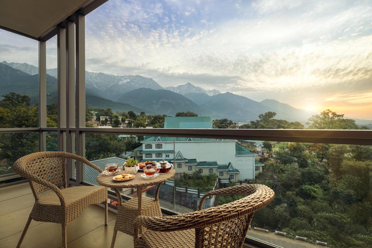 Infinitea Centric Dharamshala Hotel Buitenkant foto